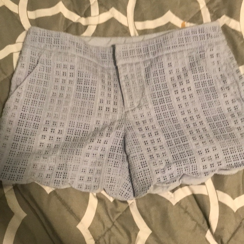Patterned, scalloped bottom shorts